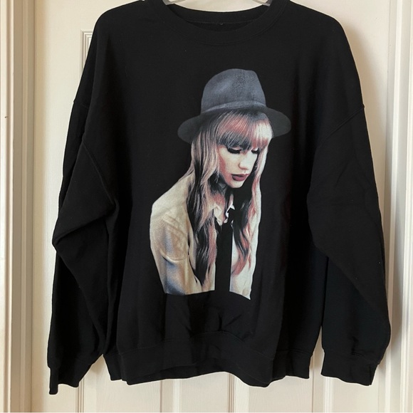 TAYLOR SWIFT Beautiful Tragic Love Affair Crewneck Sweatshirt 2XL RED Album - Picture 3 of 6